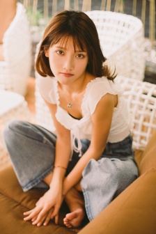 小浪货好湿夹得好紧好爽
